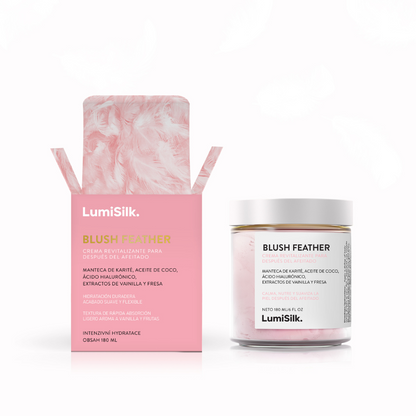 Packaging de la crema revitalizante Blush Feather de LumiSilk con ingredientes naturales como karité, coco y ácido hialurónico